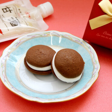 【お米と米麹だけでつくった甘酒】マシュマロで甘酒ウーピーパイ